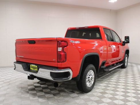 Used 2021 Chevrolet Silverado 2500 LT w/ Texas Edition image 11