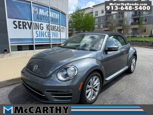 Used 2017 Volkswagen Beetle 1.8T Classic image 1