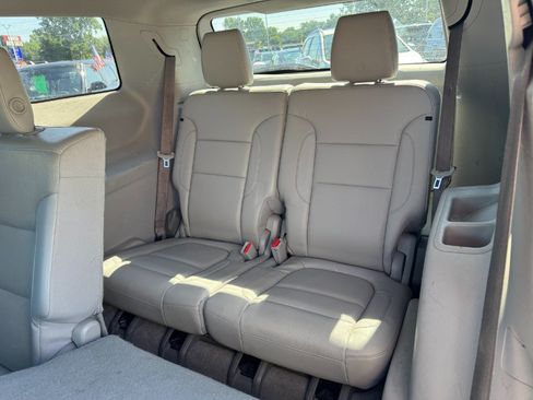 Used 2017 GMC Acadia SLT AWD/4WD image 17