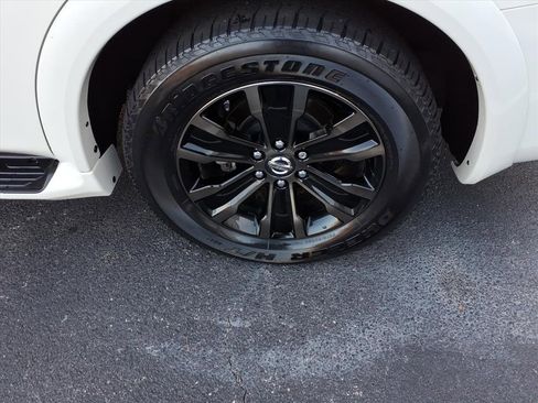 Used 2020 Nissan Armada Platinum w/ Captain's Chairs Package image 9