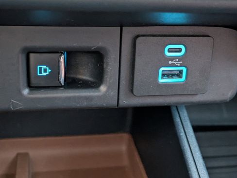 Used 2022 Ford Maverick Lariat w/ Lariat Luxury Package image 25