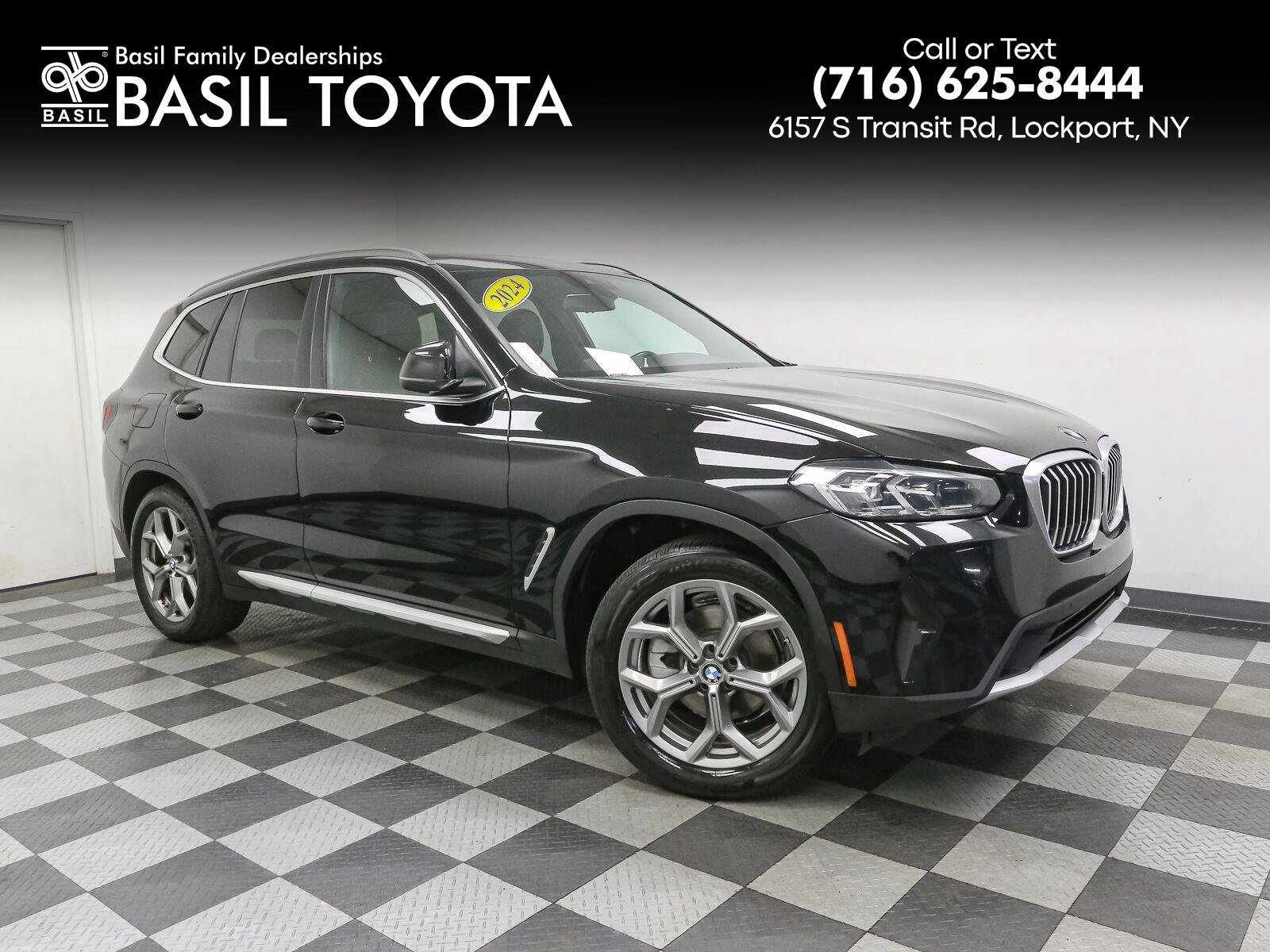 Used 2024 BMW X3 xDrive30i AWD/4WD image 1
