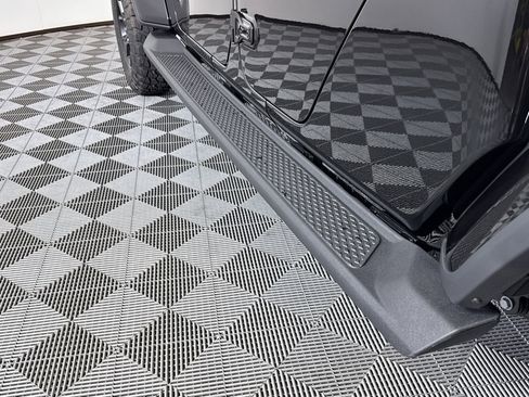 New 2025 Jeep Gladiator Sport image 21