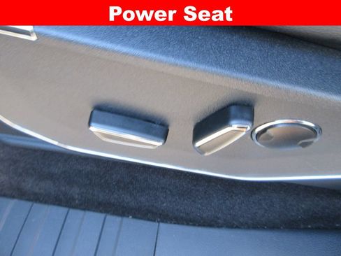 Used 2022 Ford F150 Lariat w/ Equipment Group 502A High AWD/4WD image 29