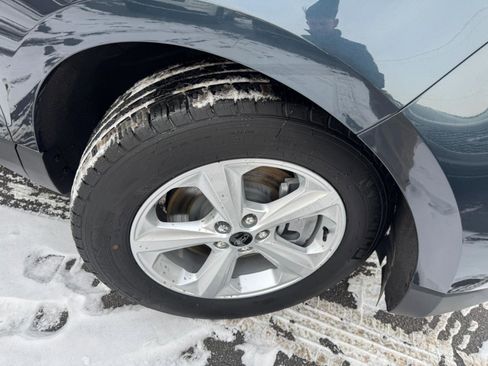 Used 2024 Ford Edge SE image 19