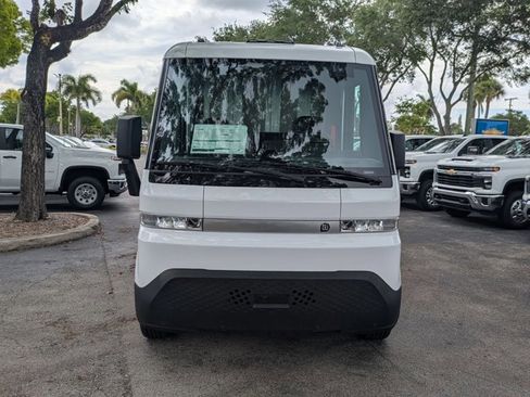 Used 2024 Chevrolet Brightdrop 600 w/ Battery Pack, Max Range AWD/4WD image 2