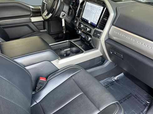 Used 2022 Ford F250 Lariat w/ Chrome Package AWD/4WD image 32