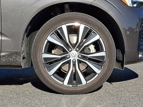 Used 2024 Volvo XC60 B5 Plus w/ Climate Package AWD/4WD image 8
