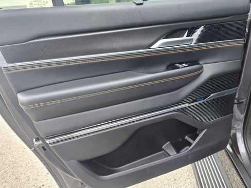 Used 2024 Jeep Grand Wagoneer L Series III w/ Quick Order Packagew 28T image 19