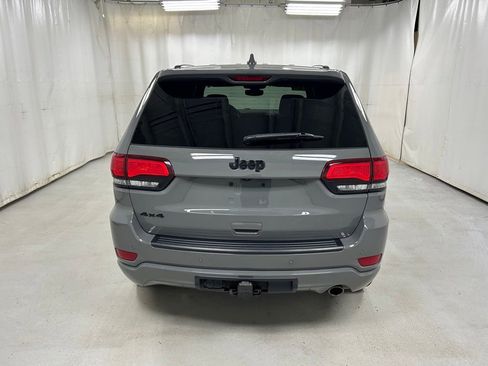 Used 2020 Jeep Grand Cherokee Altitude AWD/4WD image 6