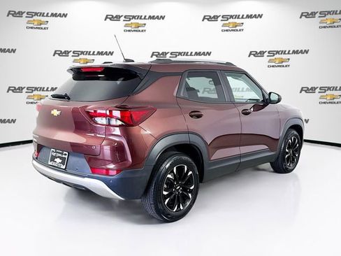Used 2022 Chevrolet TrailBlazer LT w/ Driver Confidence Package image 7