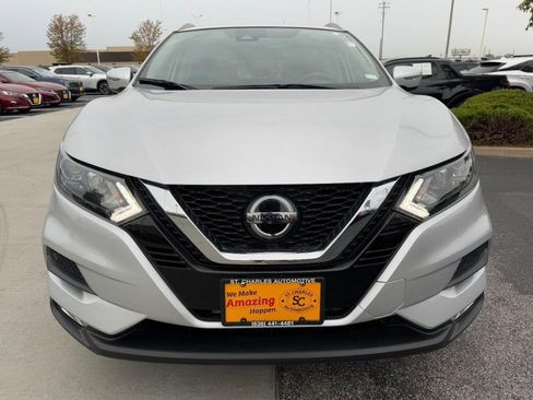 Used 2022 Nissan Rogue Sport SV image 9