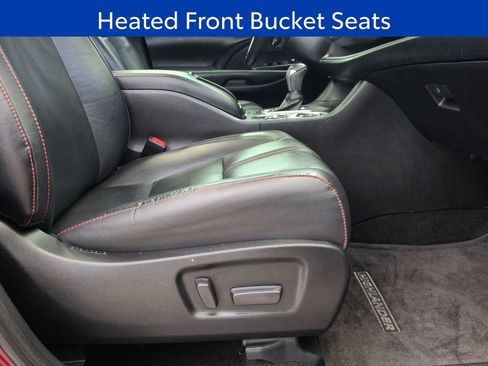 Used 2019 Toyota Highlander SE w/ Carpet Mat Package (TMS) AWD/4WD image 28