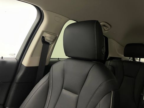 Used 2023 Buick Envision Essence AWD/4WD image 41