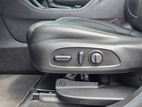 Used 2019 GMC Acadia SLT image 23