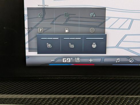 Certified 2024 BMW X6 M60i w/ Dynamic Handling Package image 24