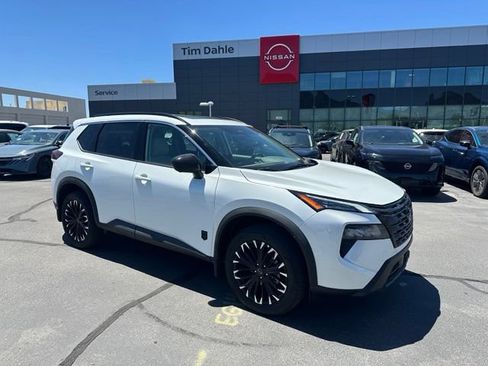 Used 2026 Nissan Rogue Dark Armor AWD/4WD image 1