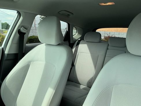 Used 2024 Hyundai Kona SEL FWD image 11