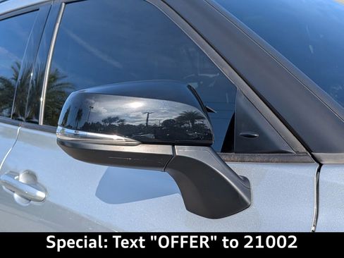 Used 2023 Toyota Highlander XSE image 12