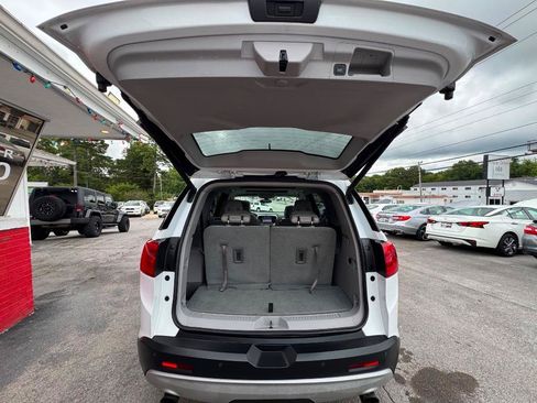 Used 2017 GMC Acadia SLT FWD image 22
