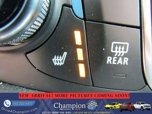 Used 2024 Chevrolet Equinox LT AWD/4WD image 10