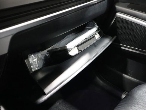 Used 2025 Kia Telluride S AWD/4WD image 40
