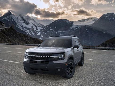 New 2025 Ford Bronco Sport Outer Banks w/ Outer Banks Tech Package+ AWD/4WD image 2