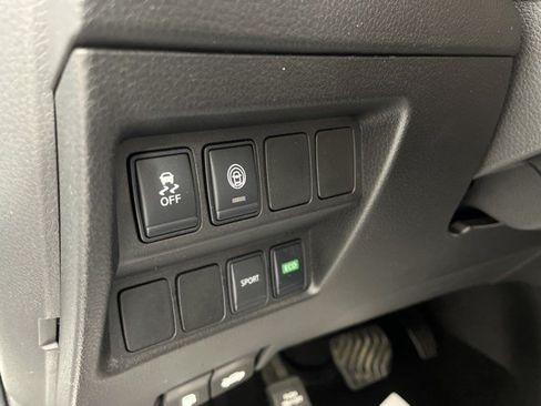 Used 2020 Nissan Rogue Sport S w/ Appearance Package FWD image 27