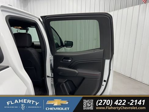 Used 2024 Chevrolet Colorado Z71 w/ Z71 Convenience Package 2 image 12