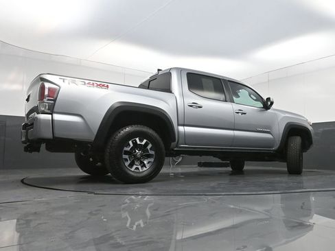 Used 2023 Toyota Tacoma TRD Off-Road w/ Technology Package AWD/4WD image 30