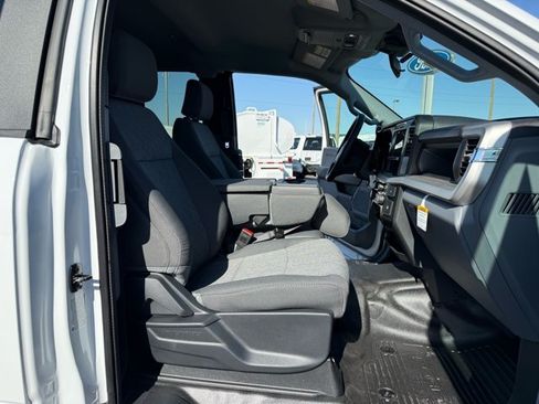 New 2026 Ford F550 4x4 Supercab Super Duty image 16
