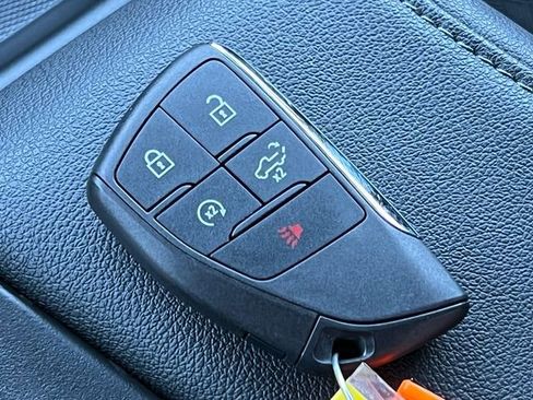 New 2026 Chevrolet Silverado 1500 LT w/ Safety Package AWD/4WD image 32