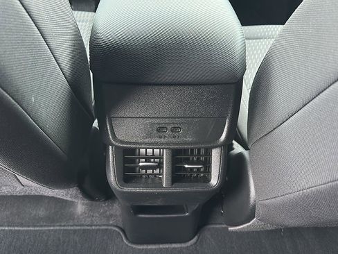 Used 2025 Chevrolet Equinox LT image 16