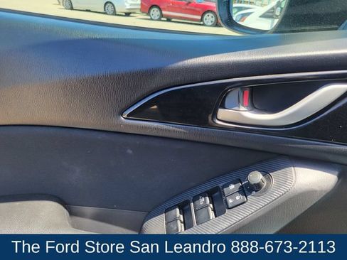 Used 2015 MAZDA MAZDA3 i Sport FWD image 9