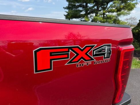 Used 2019 Ford F250 XLT w/ XLT Value Package image 26