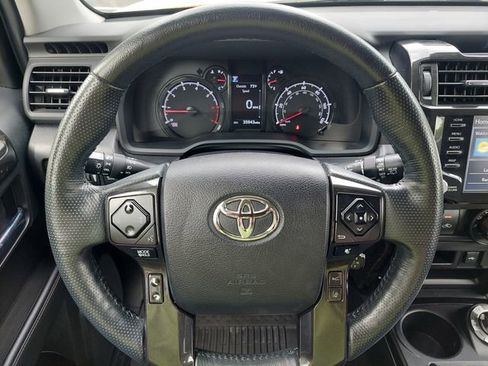 Used 2023 Toyota 4Runner 40th Anniversary SE AWD/4WD image 32