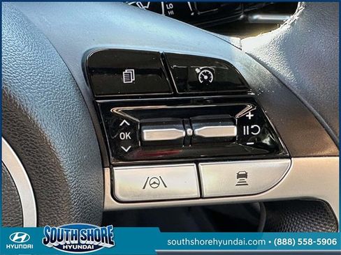 Certified 2023 Hyundai Elantra SEL w/ Convenience Package image 18