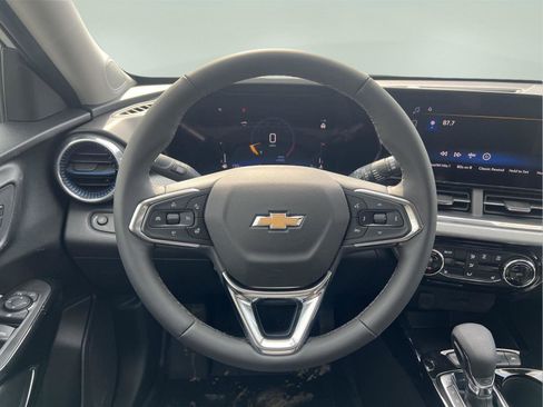 New 2026 Chevrolet Trax LT w/ Driver Confidence Package image 15