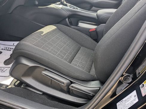 Used 2024 Honda HR-V LX image 11