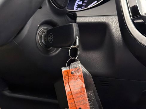 Used 2024 Toyota Camry SE FWD image 24