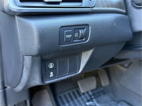 Used 2019 Honda Accord EX-L image 18