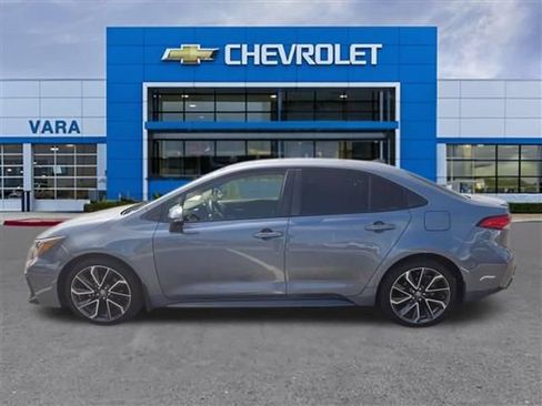 Used 2021 Toyota Corolla SE FWD image 2