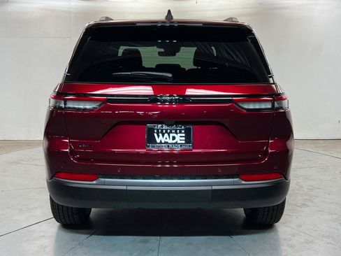 New 2026 Jeep Grand Cherokee Altitude AWD/4WD image 4