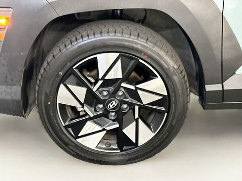 Used 2025 Hyundai Kona SEL AWD/4WD image 34