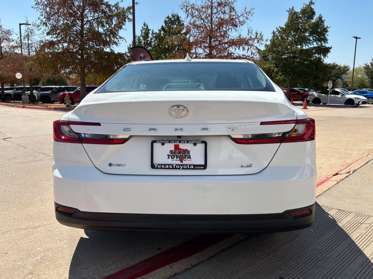 Used 2026 Toyota Camry LE FWD image 7