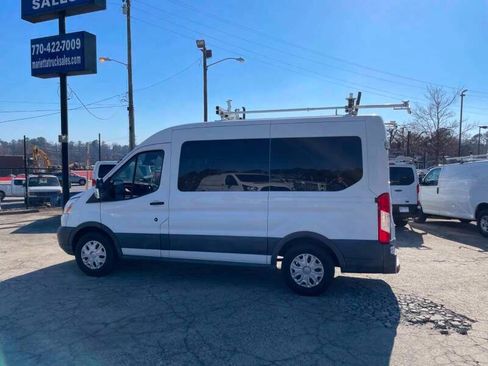 Used 2019 Ford Transit 150 XLT RWD image 4