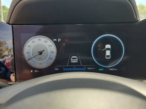 Used 2023 Hyundai Elantra Limited FWD image 21