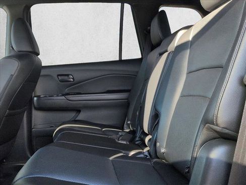 Used 2023 Honda Passport EX-L image 19