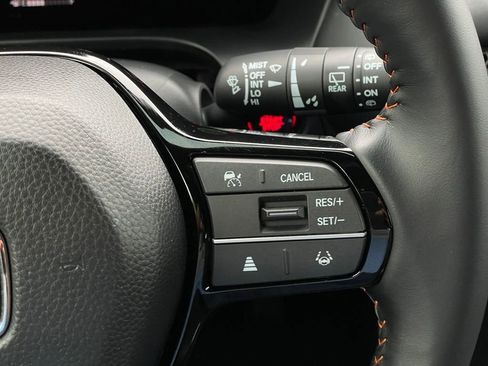 Certified 2025 Honda HR-V Sport image 14