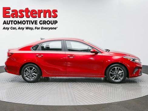 Used 2023 Kia Forte LXS image 4